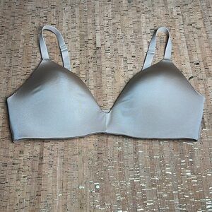 Skims Wireless Bra Nude 38C